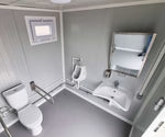 SANITÄRCONTAINER MIT RAMPE